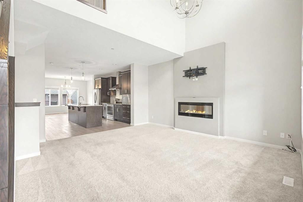 124 Howse Avenue NE, Calgary — photo 4 of 50