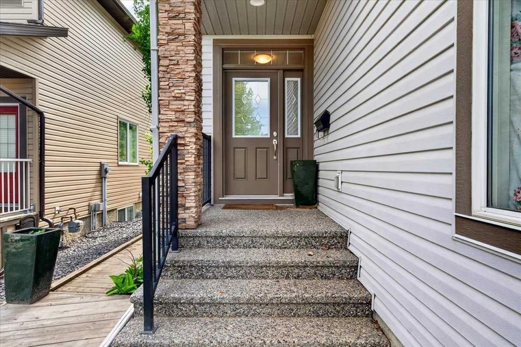 60 Sherwood Crescent NW, Calgary — photo 5 of 39