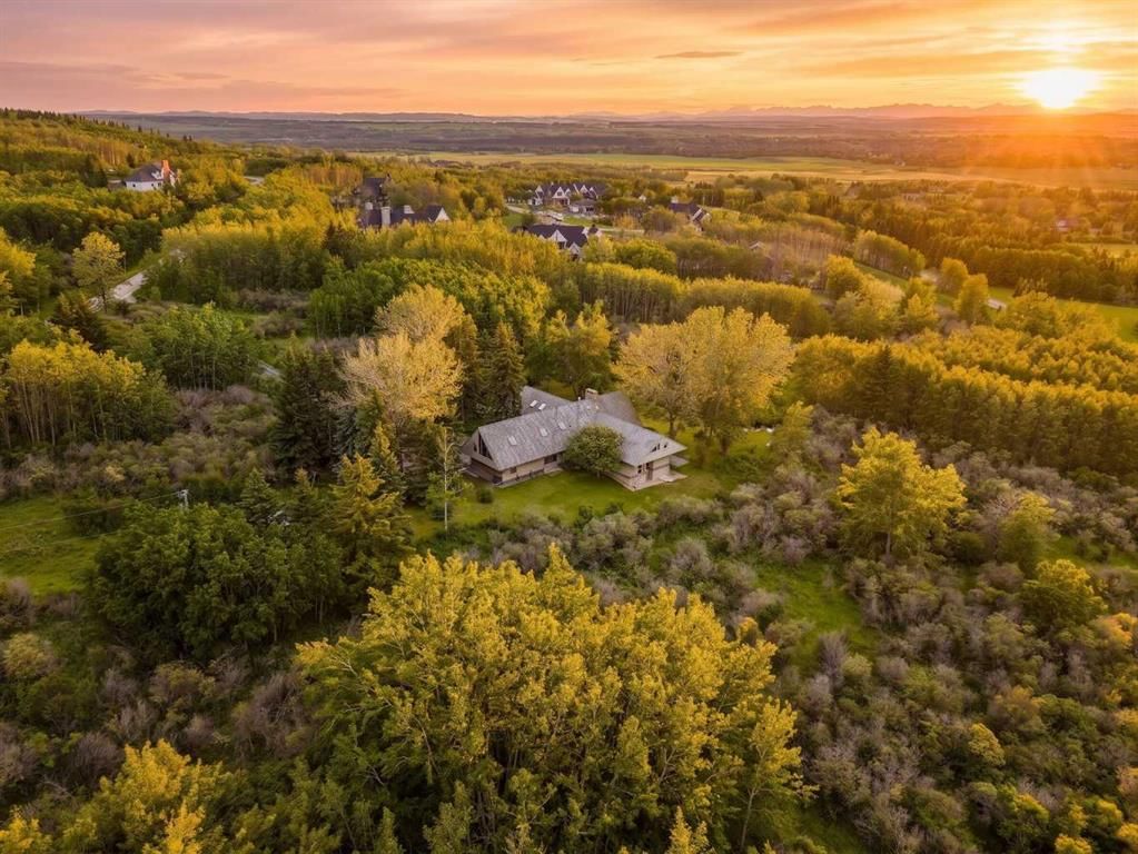 237 Escarpment Drive, Calgary — detached for sale