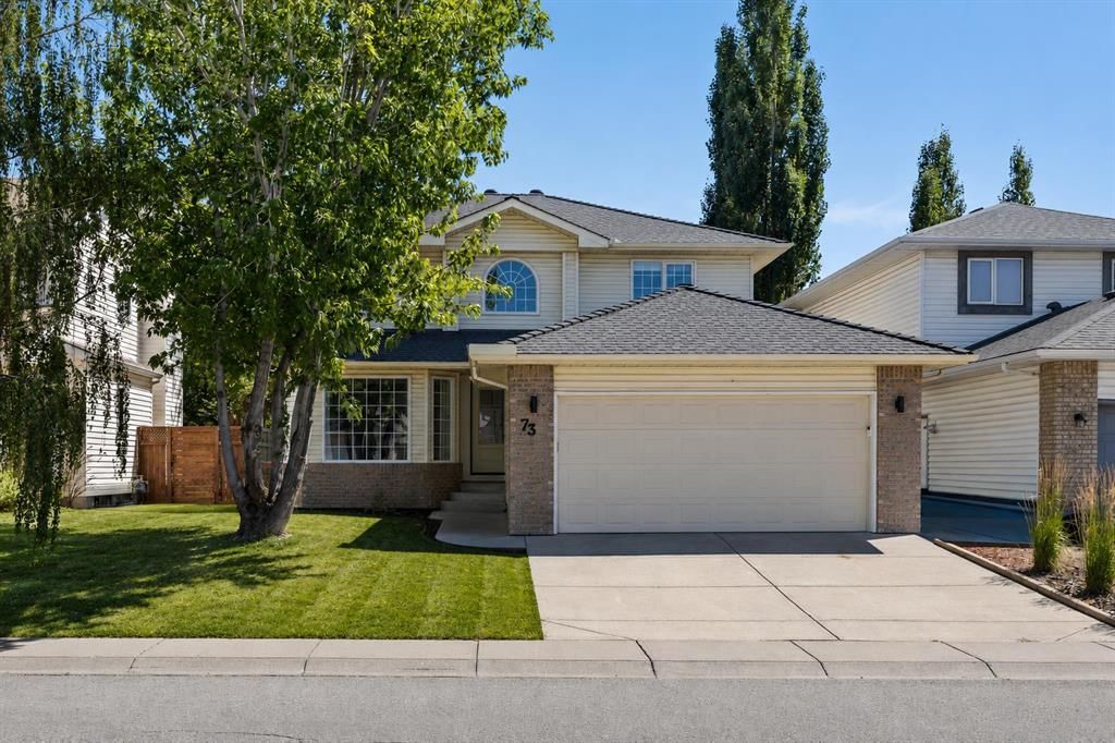 73 Riverview Close SE, Calgary — main listing photo