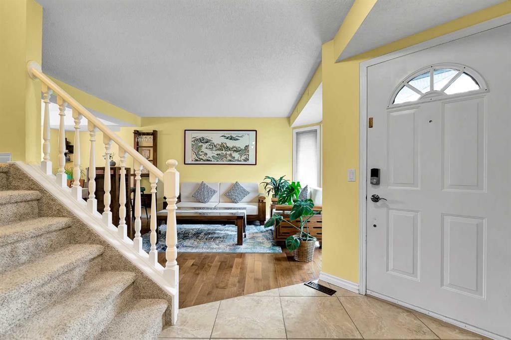 18 Shannon Terrace SW, Calgary — photo 3 of 41