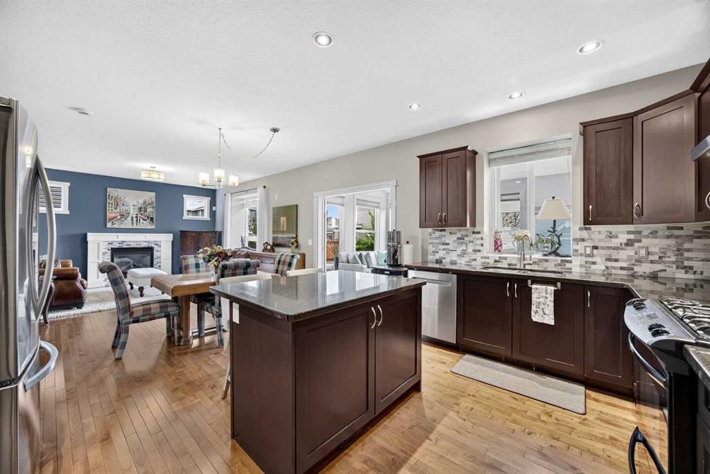 2029 Luxstone Boulevard SW, Airdrie — photo 3 of 50