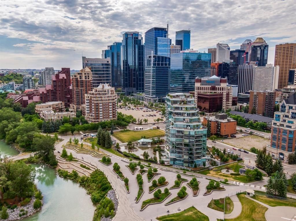 811, 738 1 Avenue SW, Calgary — main listing photo