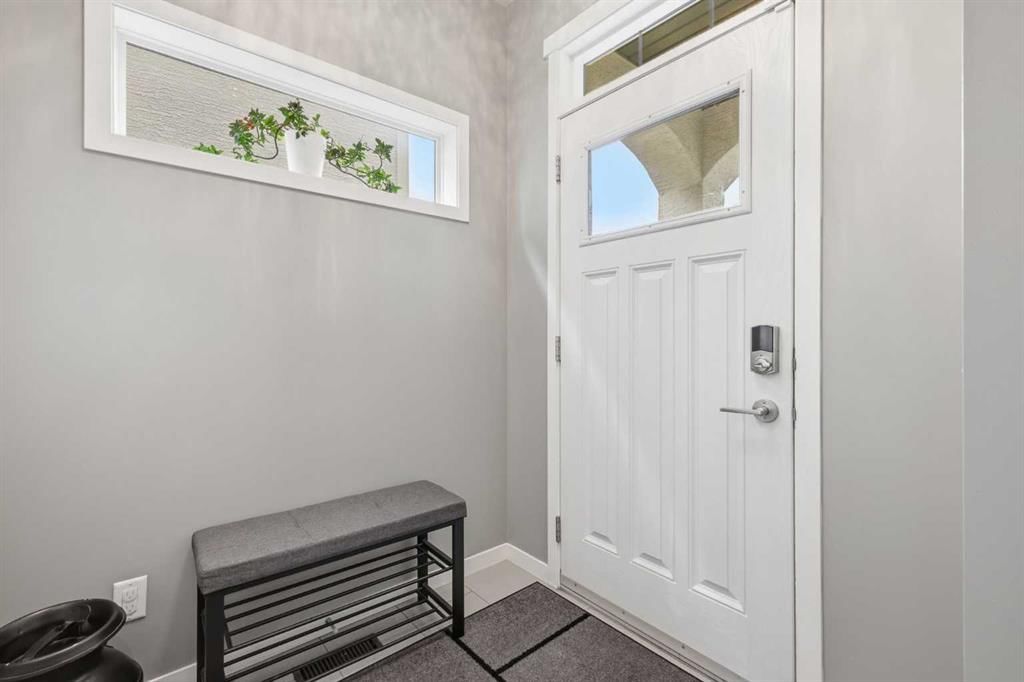 170 Mahogany Heights SE, Calgary — photo 3 of 50