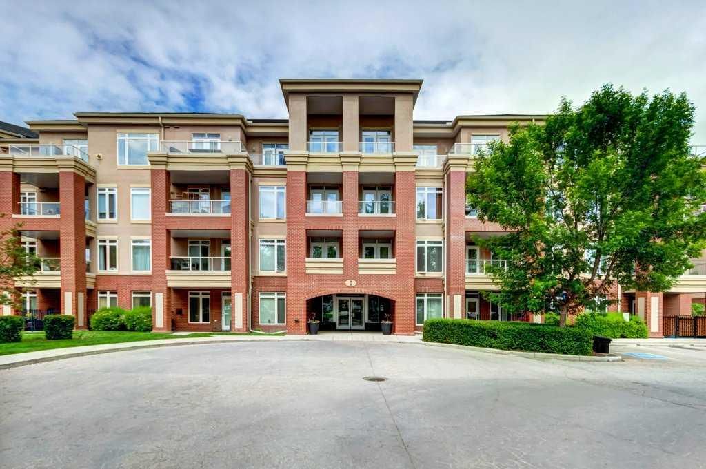 105, 2 Hemlock Crescent SW, Calgary — main listing photo