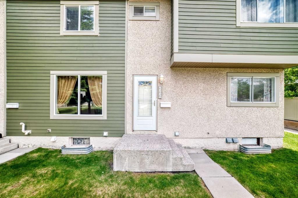 222, 406 Blackthorn Road NE, Calgary — photo 4 of 37
