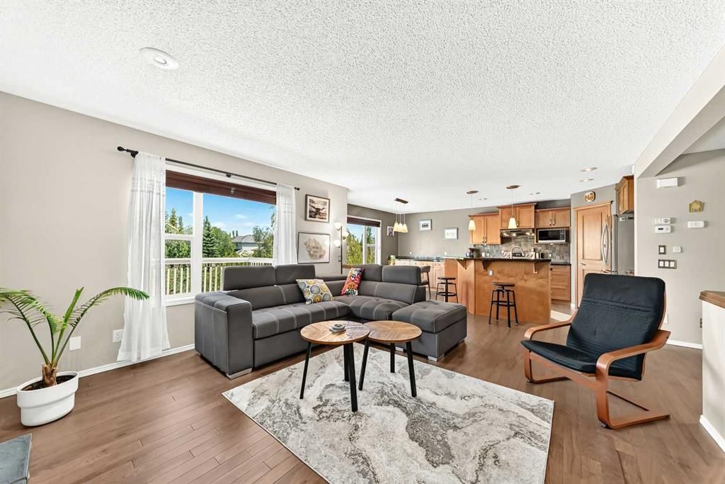 38 Royal Oak Grove NW, Calgary — photo 5 of 50