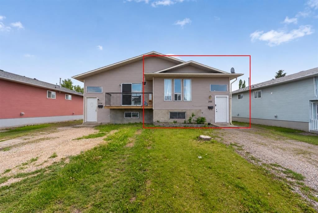 200 Fonda Drive SE, Calgary — photo 2 of 41