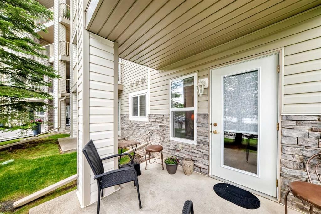 105, 5000 Somervale Court SW, Calgary — photo 4 of 49