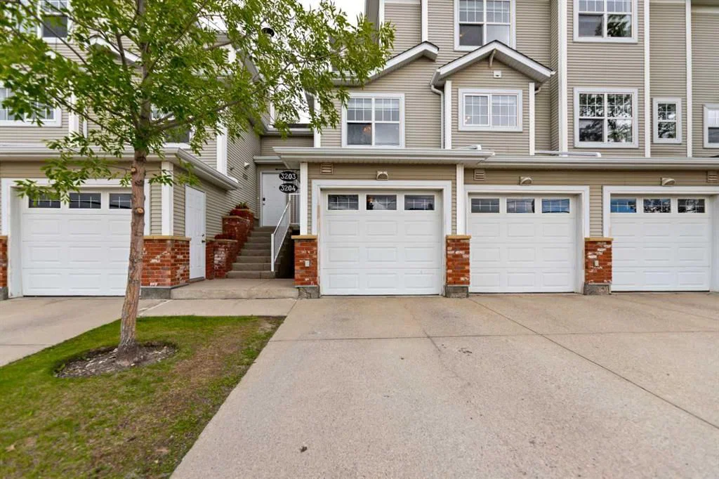3204, 7171 Coach Hill Road SW, Calgary — main listing photo