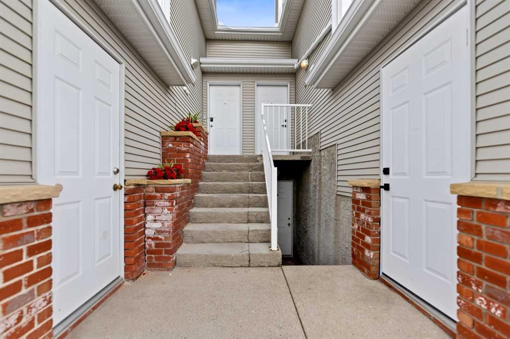 3204, 7171 Coach Hill Road SW, Calgary — photo 4 of 41