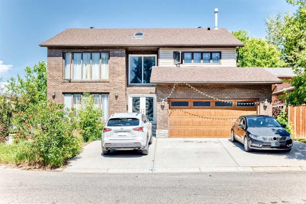 204 Deer Ridge Way SE, Calgary — main listing photo