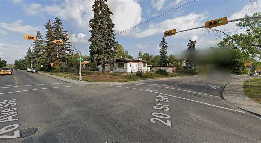 2104 26 Avenue SW, Calgary — main listing photo