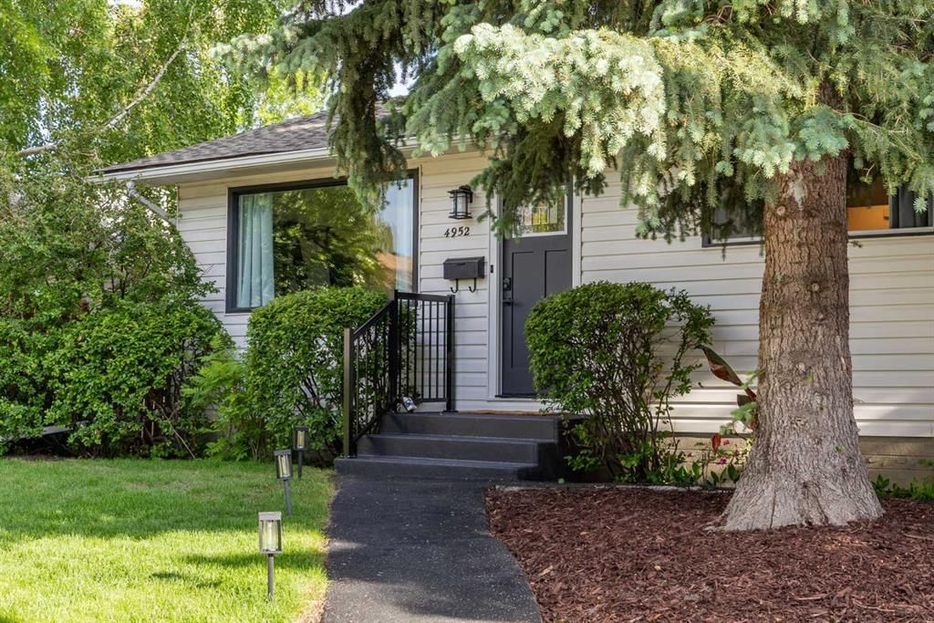 4952 Vanguard Road NW, Calgary — photo 3 of 45