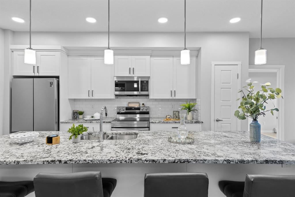 105, 200 Harvest Hills Place NE, Calgary — photo 3 of 35