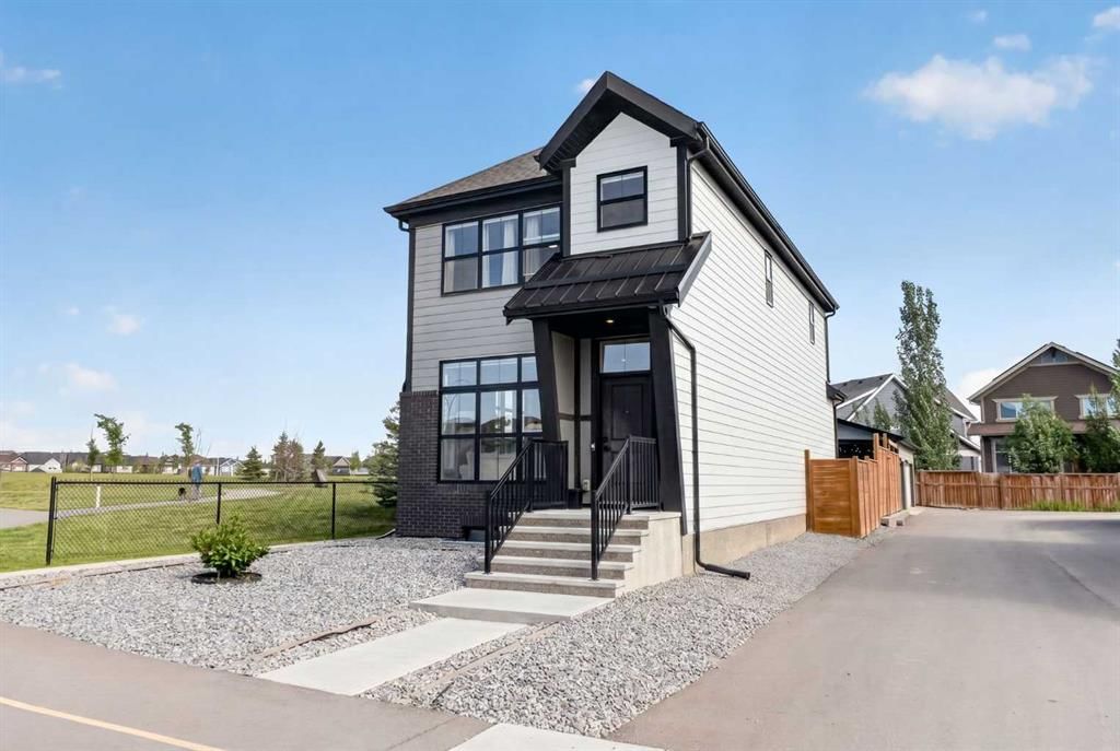 314 Masters Road SE, Calgary — photo 4 of 50