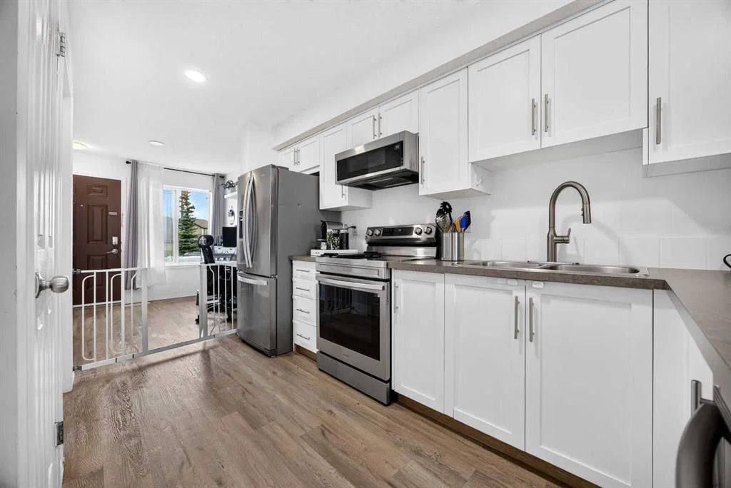 328 Saddlebrook Point NE, Calgary — photo 5 of 30