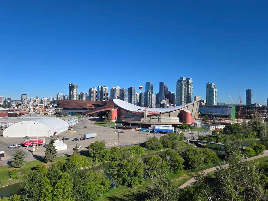1921 6 Street SE, Calgary — main listing photo