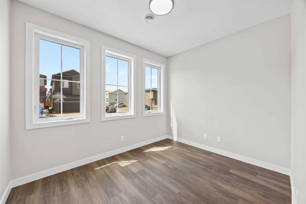 72 Amblefield View NW, Calgary — photo 5 of 48
