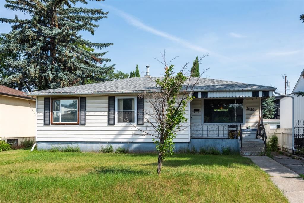 2620 5 Avenue NW, Calgary — main listing photo