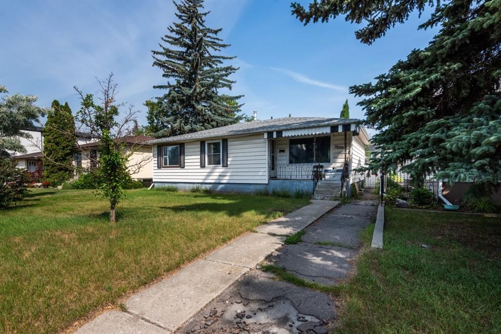 2620 5 Avenue NW, Calgary — photo 2 of 22