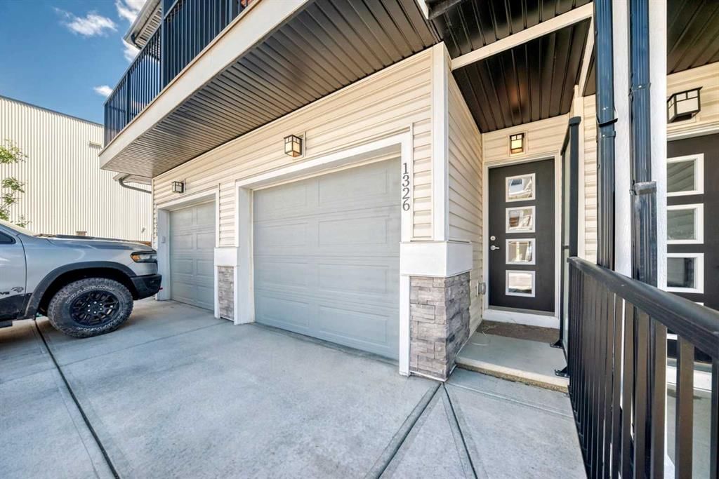 1326 Sage Hill Grove NW, Calgary — photo 3 of 50