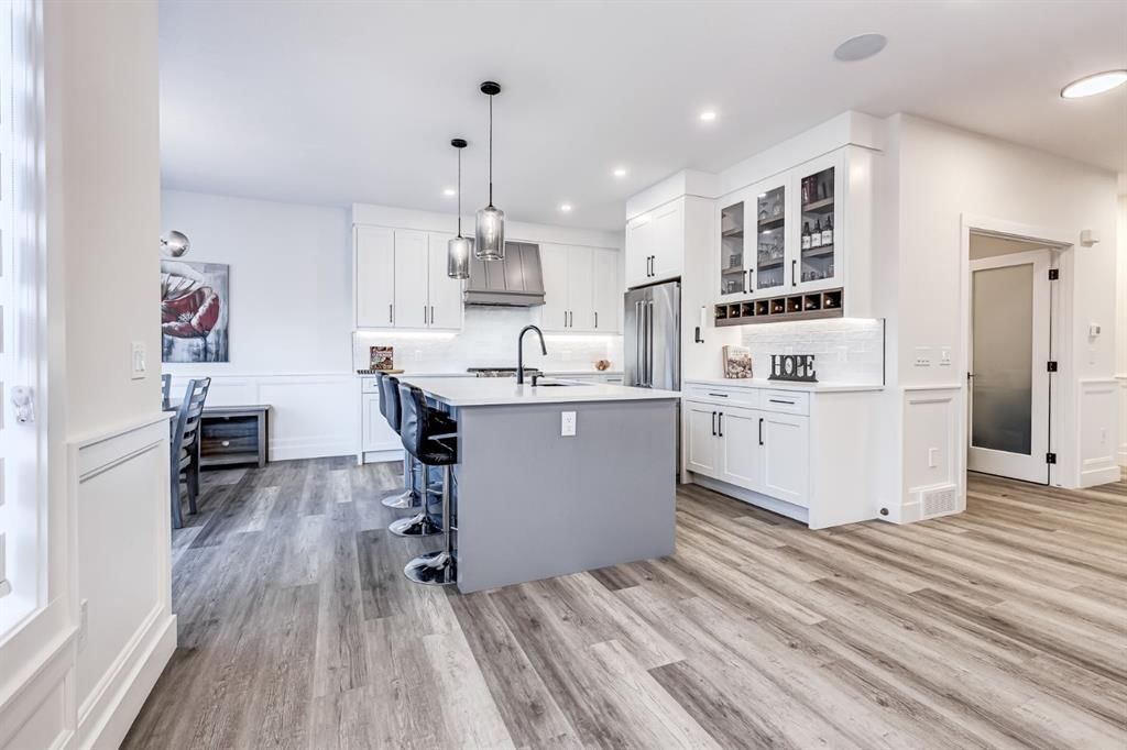714 Mandalay Link, Carstairs — photo 3 of 34