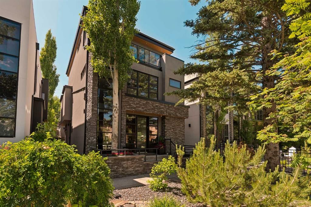 3923 15A Street SW, Calgary — main listing photo