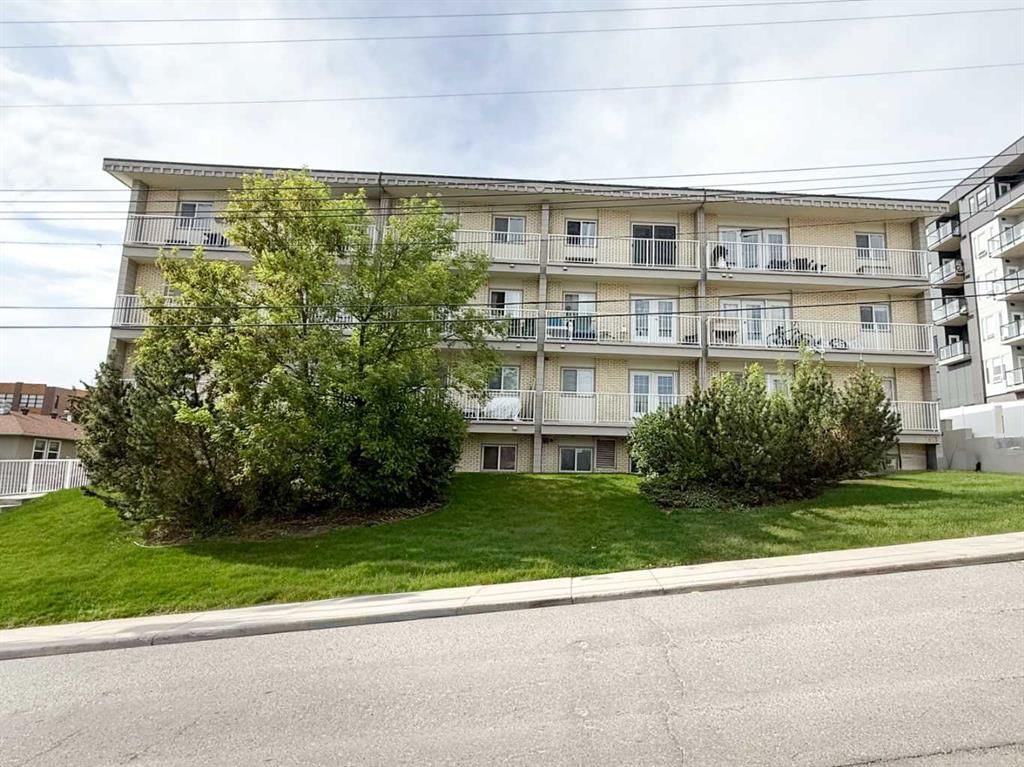 22, 1813 25 Avenue SW, Calgary — main listing photo