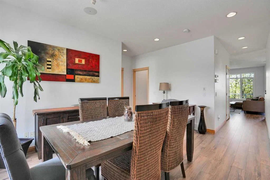6 Discovery Woods Villas SW, Calgary — recently sold semi-detached home