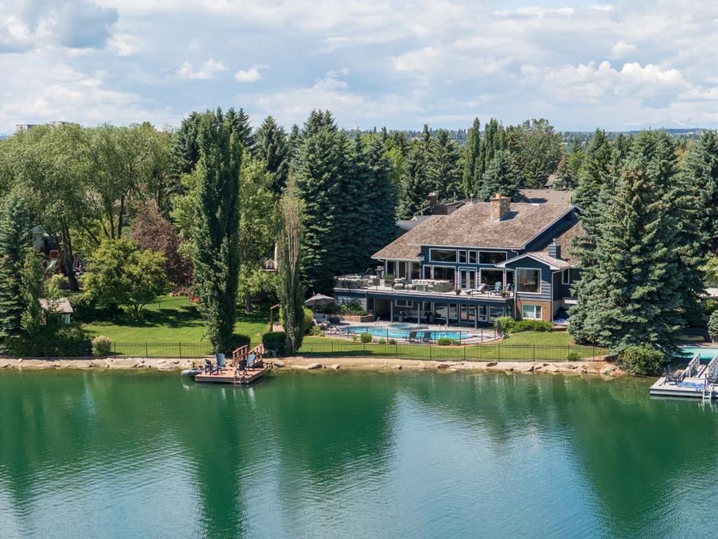 120 Lake Placid Green SE, Calgary — main listing photo
