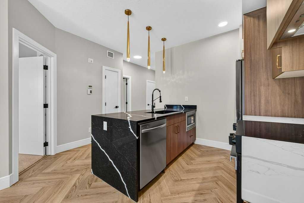 2214, 4270 Norford Avenue NW, Calgary — photo 5 of 34
