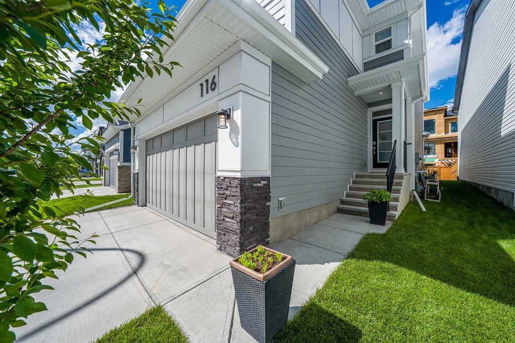116 Rowmont Heath NW, Calgary — photo 3 of 50