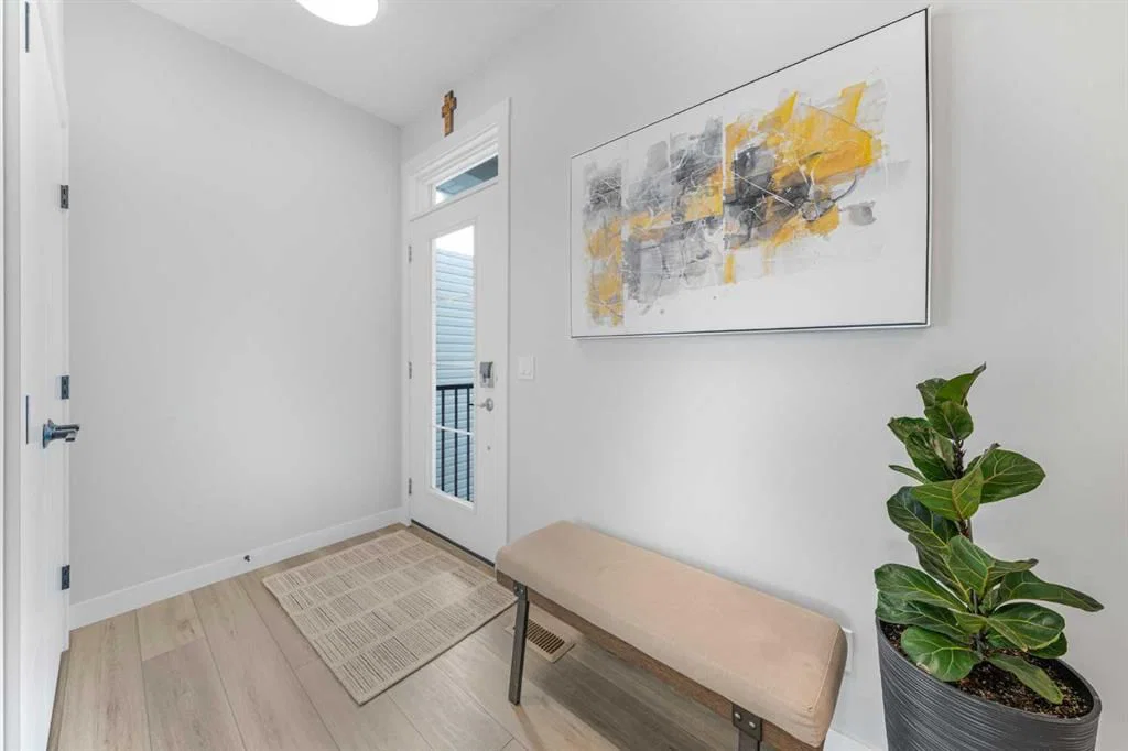 116 Rowmont Heath NW, Calgary — photo 4 of 50
