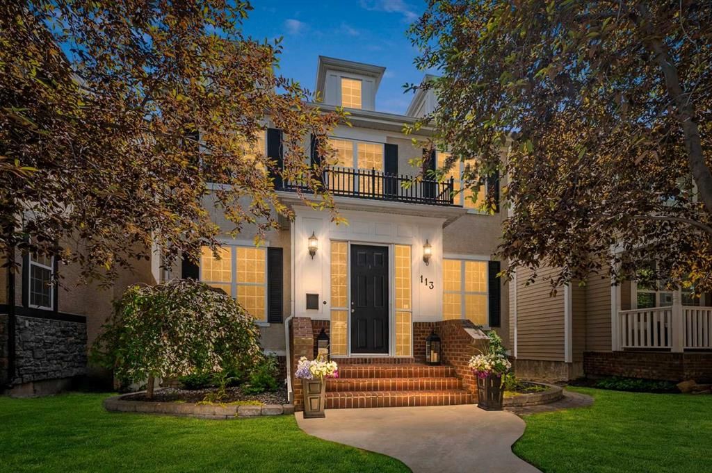 113 Ypres Green SW, Calgary — main listing photo