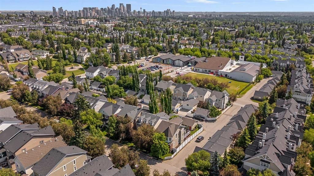 113 Ypres Green SW, Calgary — photo 2 of 30