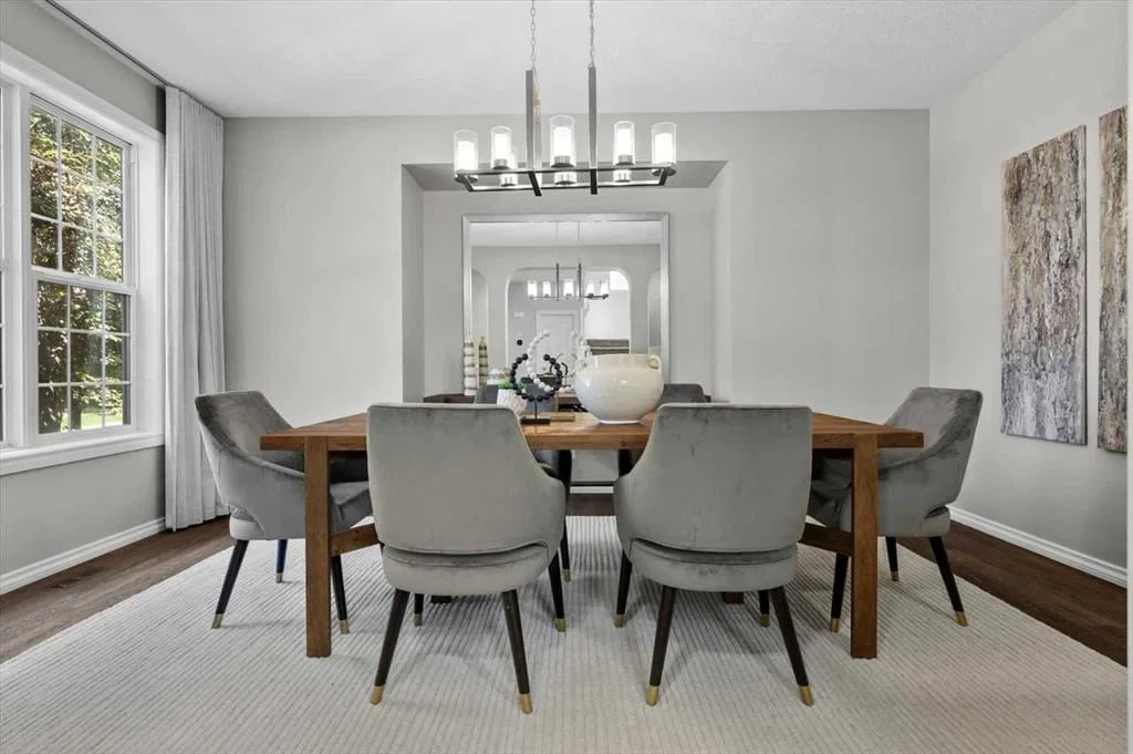 113 Ypres Green SW, Calgary — photo 4 of 30