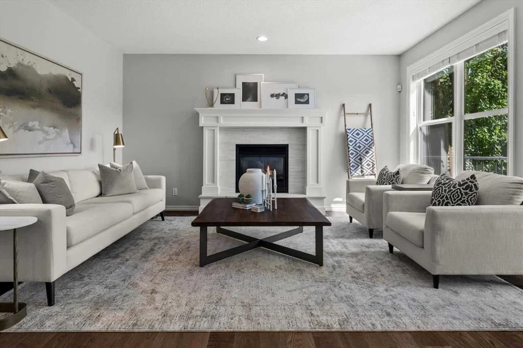 113 Ypres Green SW, Calgary — photo 5 of 30