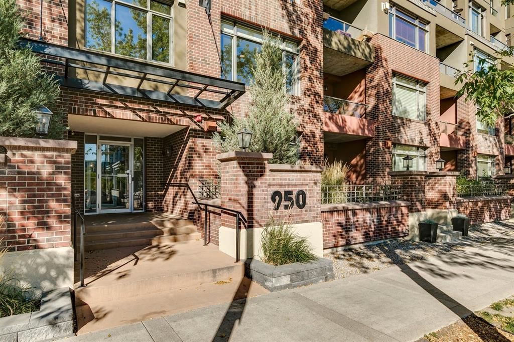 531, 950 Centre Avenue NE, Calgary — photo 2 of 37