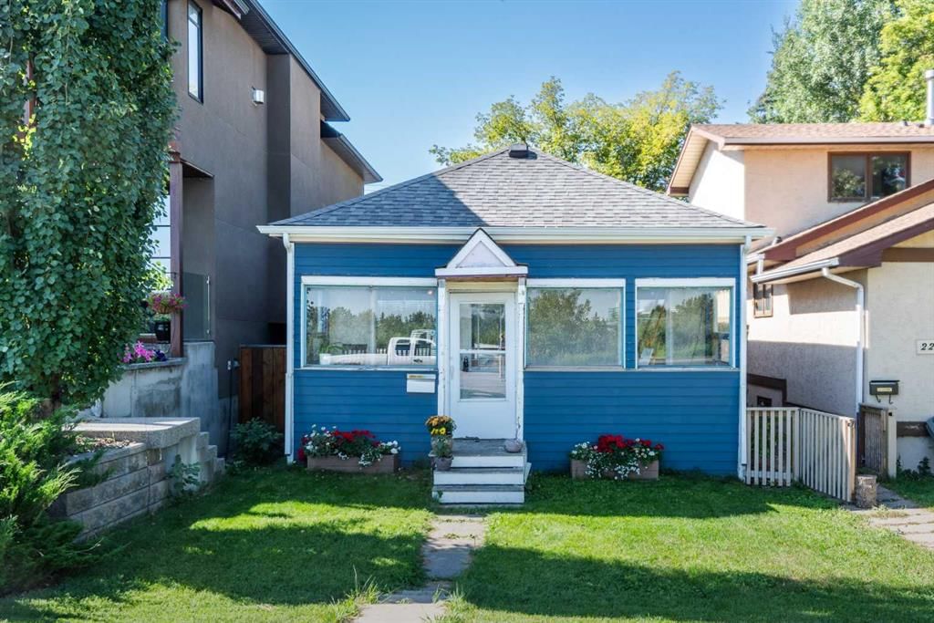 2213 8 Avenue SE, Calgary — photo 3 of 29