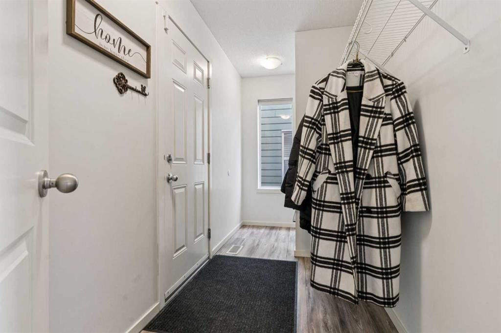 100 Sage Valley Drive NW, Calgary — photo 4 of 27