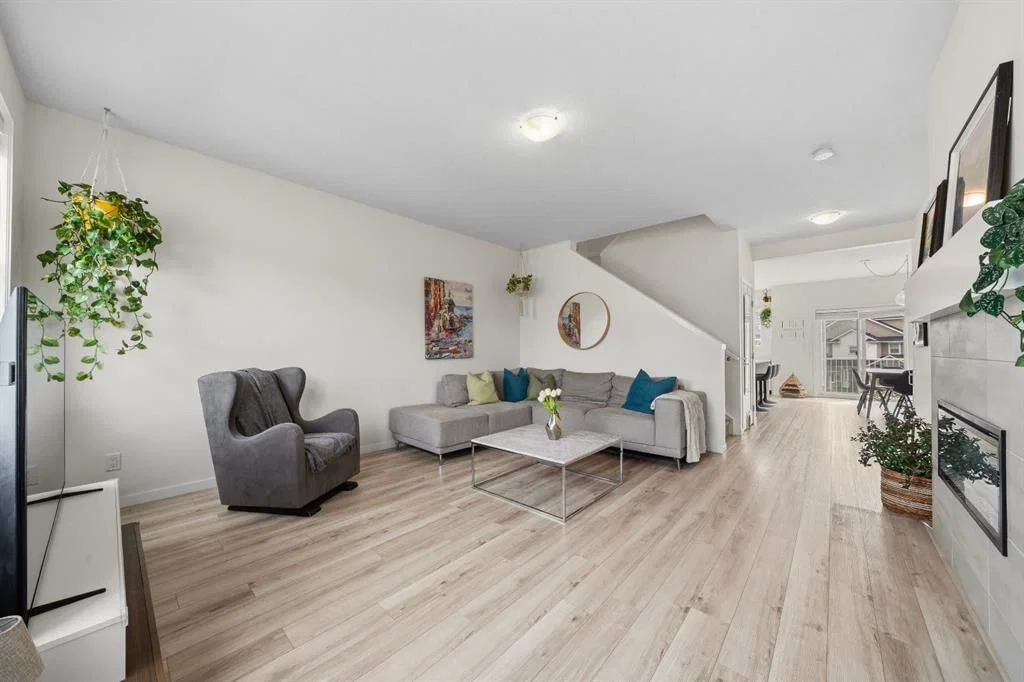418 Copperstone Manor SE, Calgary — photo 5 of 40