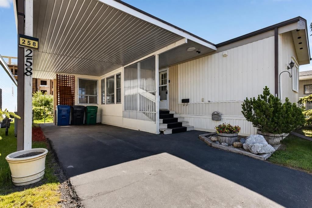 258, 99 Arbour Lake Road NW, Calgary — main listing photo