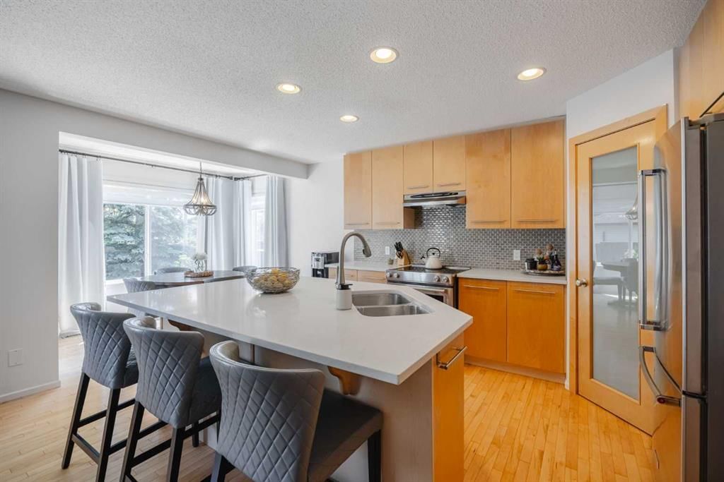 82 Brightondale Parade SE, Calgary — photo 3 of 35