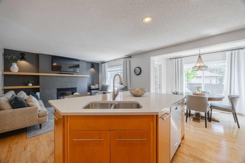 82 Brightondale Parade SE, Calgary — photo 4 of 35