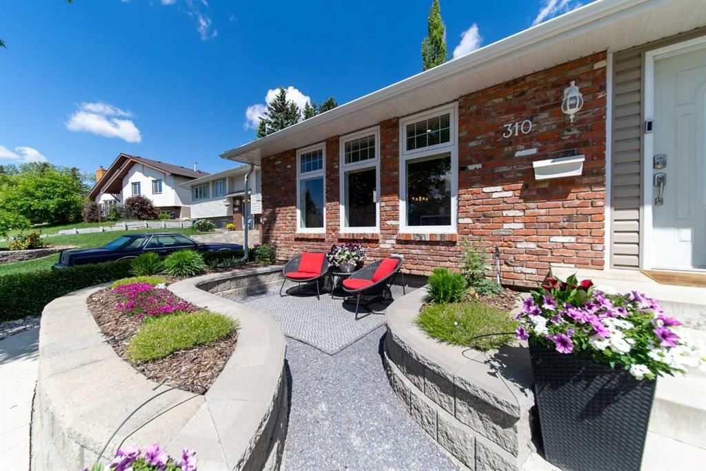 310 Silver Ridge Crescent NW, Calgary — photo 3 of 50