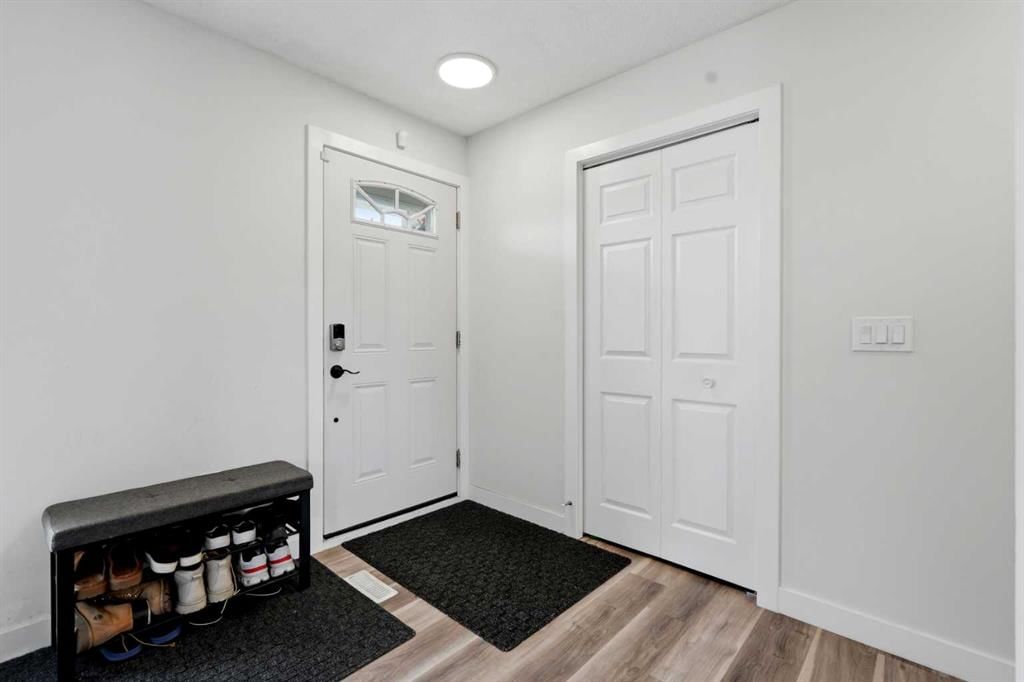 5640 Temple Drive NE, Calgary — photo 5 of 37