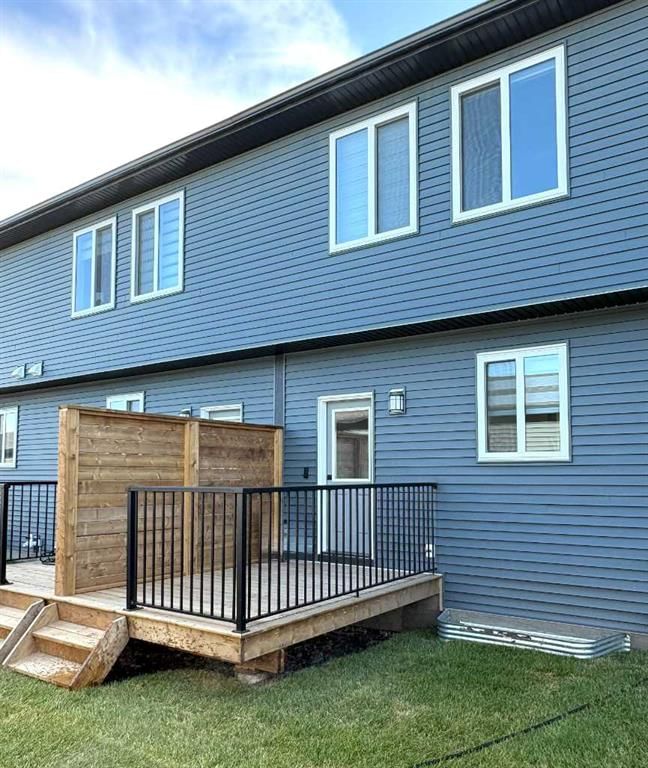 319 Wolf River Drive SE, Calgary — photo 2 of 31
