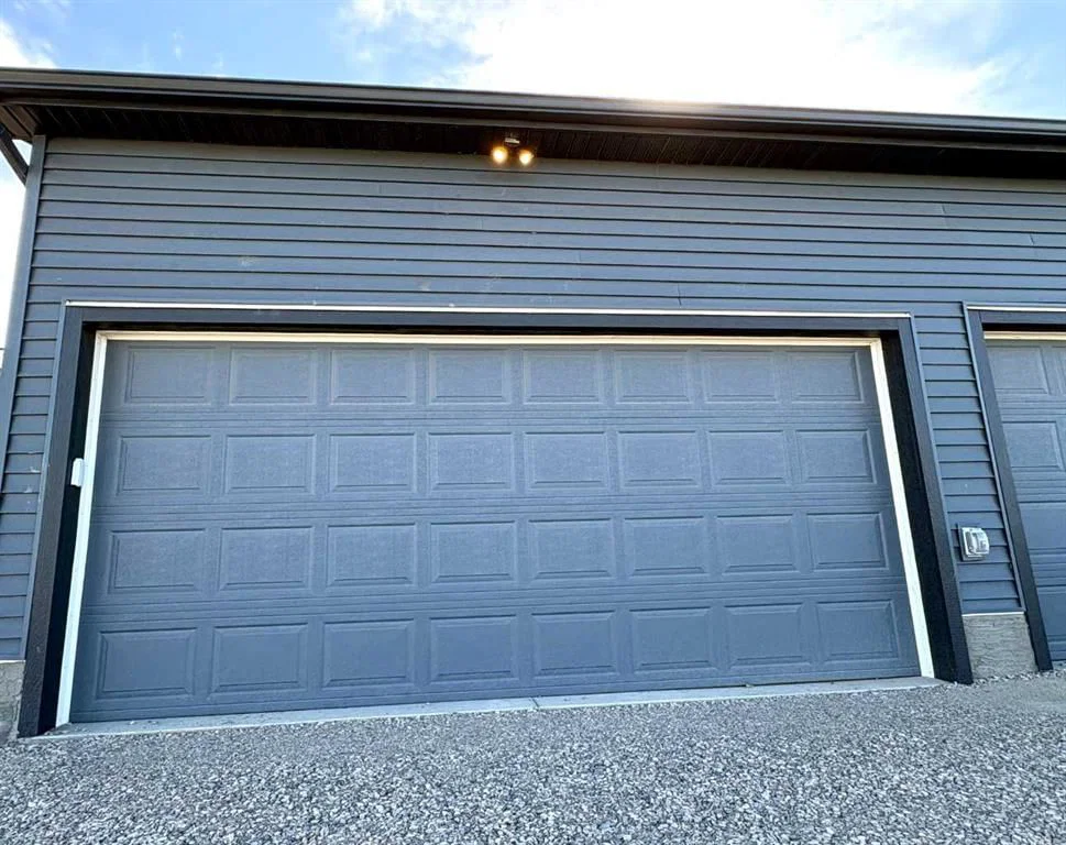 319 Wolf River Drive SE, Calgary — photo 5 of 31
