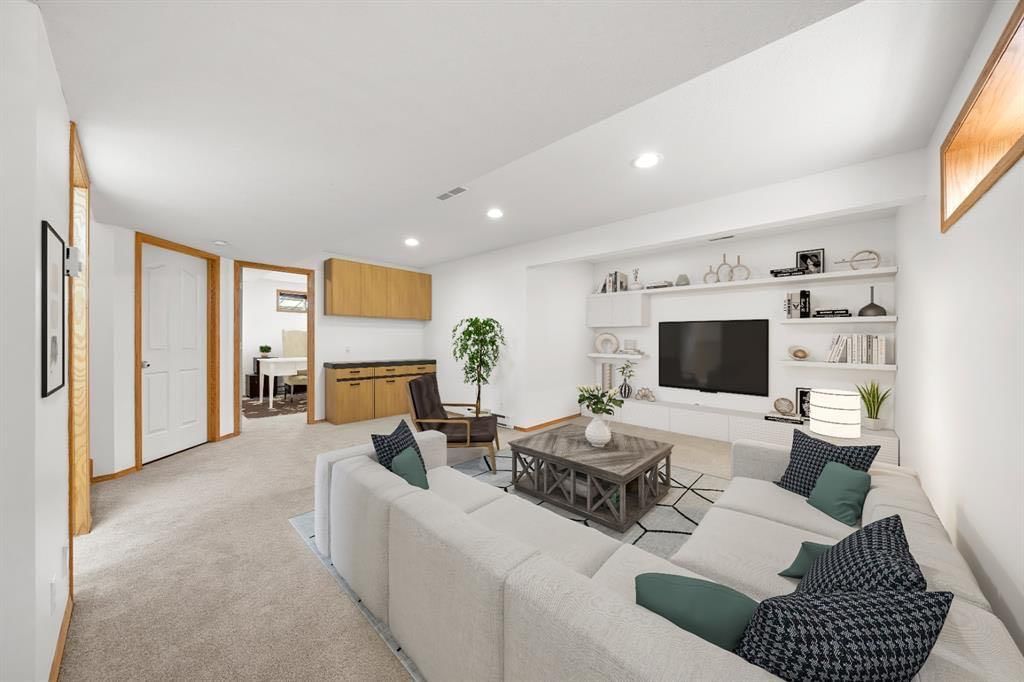 41 Bow Ridge Drive, Cochrane — photo 5 of 23